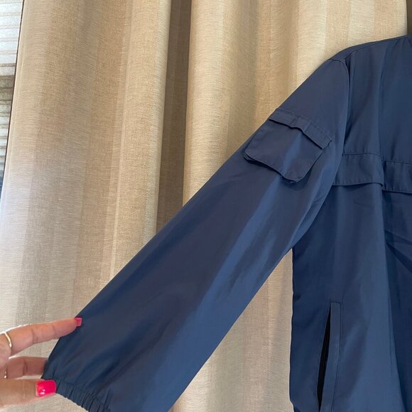Gap Blue Rain/Windbreaker Jacket, 4 Pockets, 3/4 Velcro Neck Opening, Size XL - Picture 3 of 15